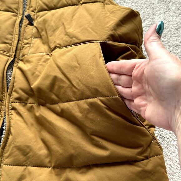 Carhartt Women Size 4-6 Montana Reversible Relaxed Fit Insulated Vest Oak Brown - Picture 6 of 10